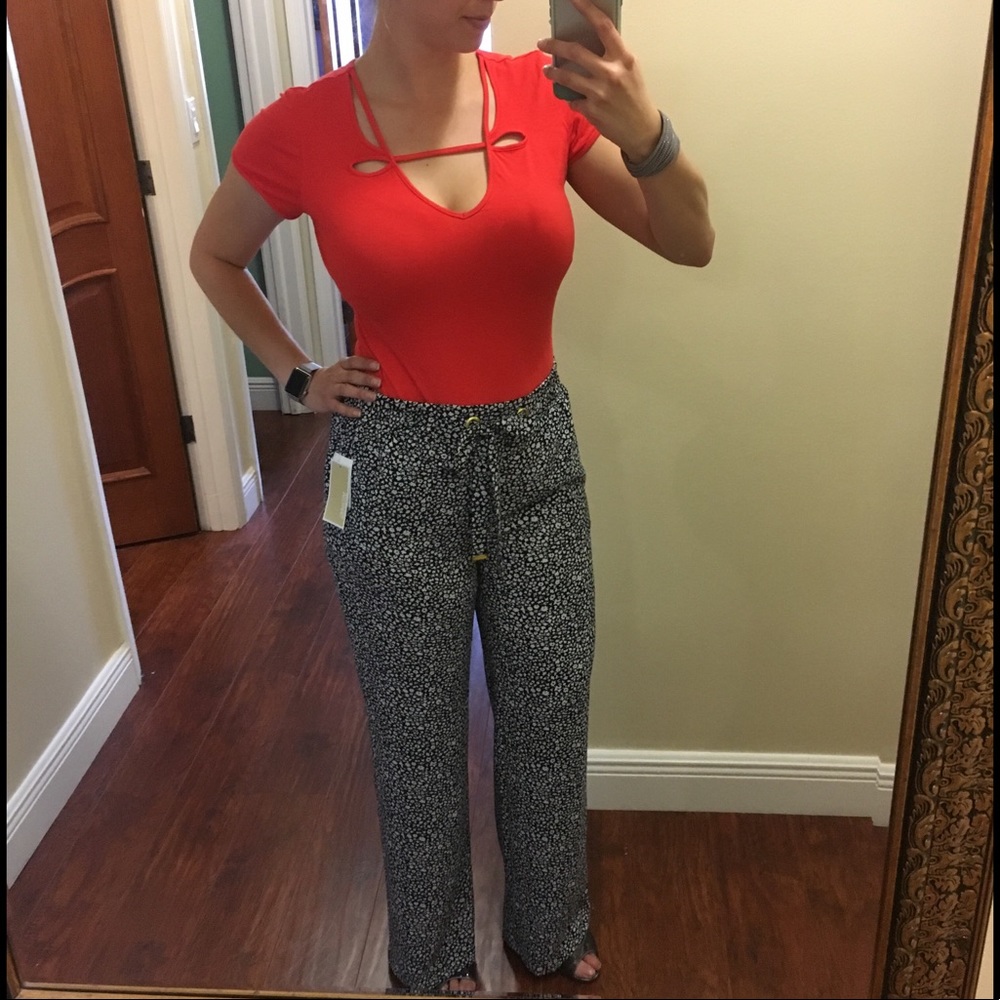 NWT Wide leg black and white Michael Kors pants.